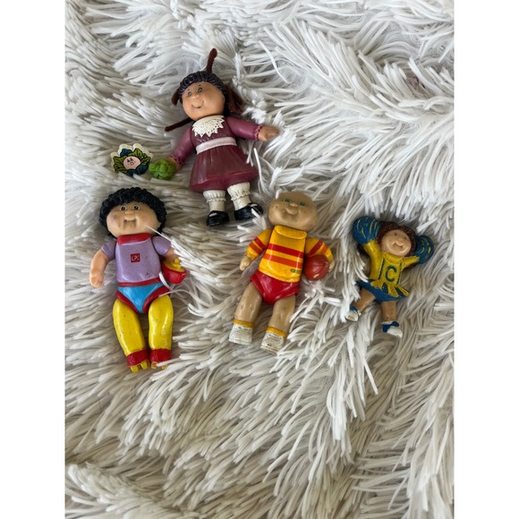 Cabbage Patch Kids Other - Vintage Cabbage Patch Kids PVC Mini Figures Lot Ring‎